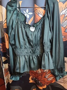 ARULA Emerald Satin Peplum Blouse